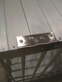 Aeolus 1-Berth Show Trolley With 4" Nylon Wheels - Small [Purple] -Oz Grooming World T KB513NAO PP Kit 5