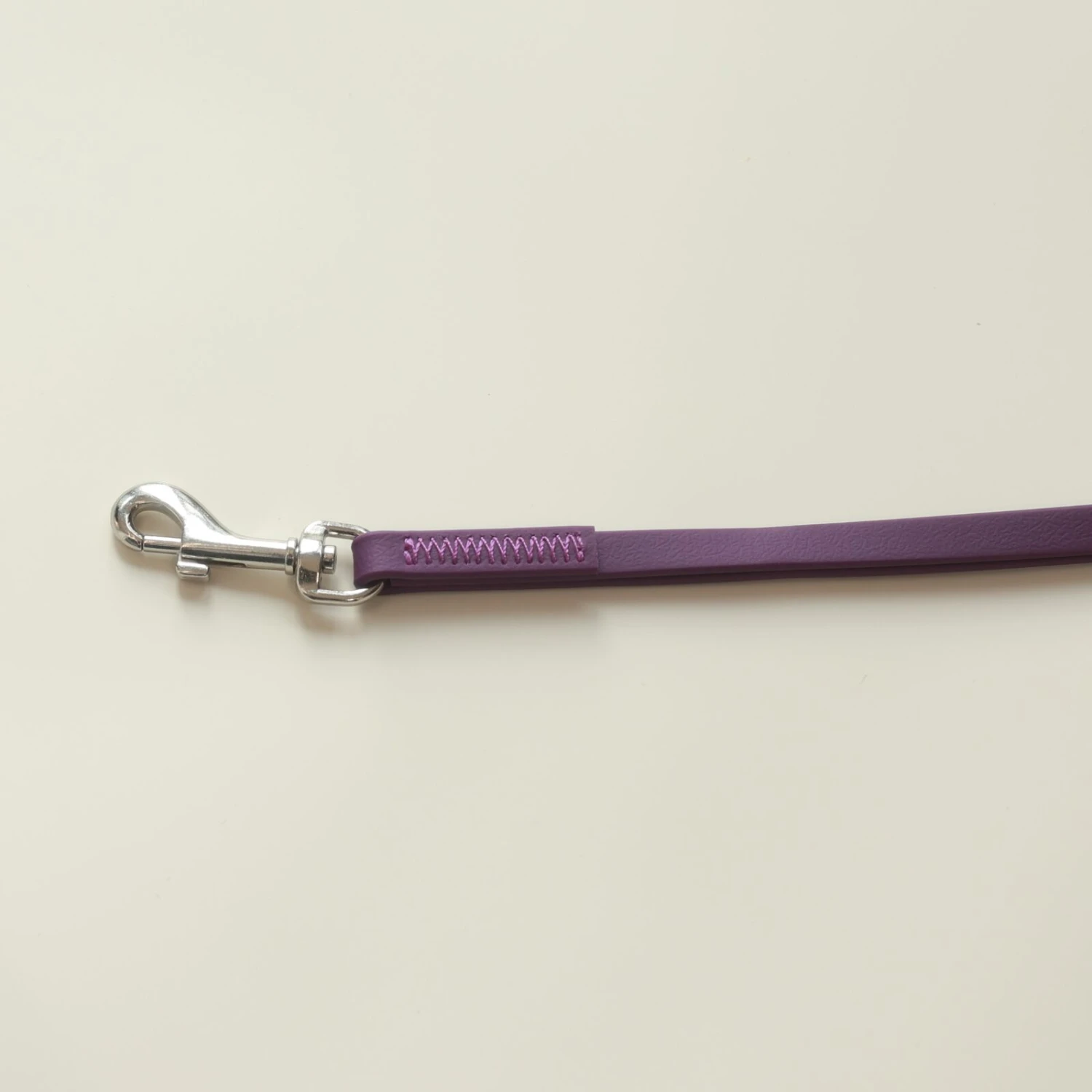 Aeolus Biothane Grooming Loop Restraint 18“ X 3/8“ - Purple 3 Aeolus Biothane Grooming Loop Restraint 18“ X 3/8“ - Purple