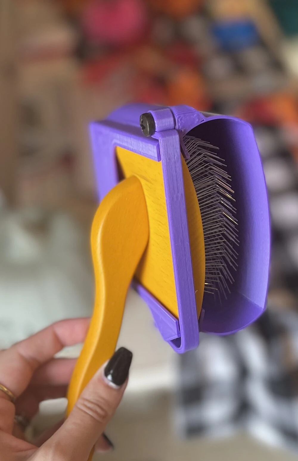 Vanity Fur Brush Cover Large - Jolly Purple 8 Vanity Fur Brush Cover Large - Jolly Purple - Image 6